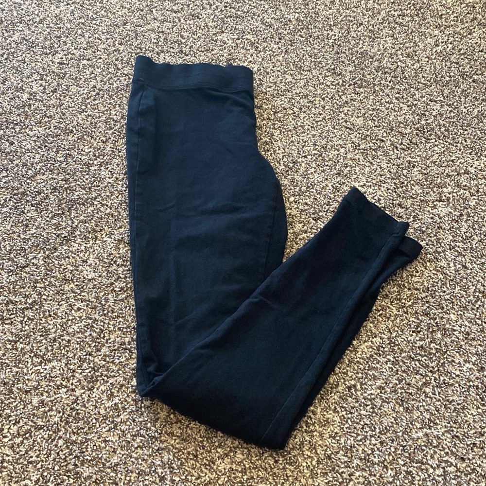 Black leggings